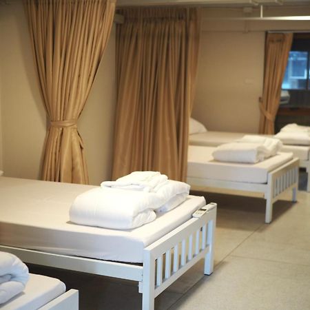 Krung Tone Hostel バンコク都 エクステリア 写真