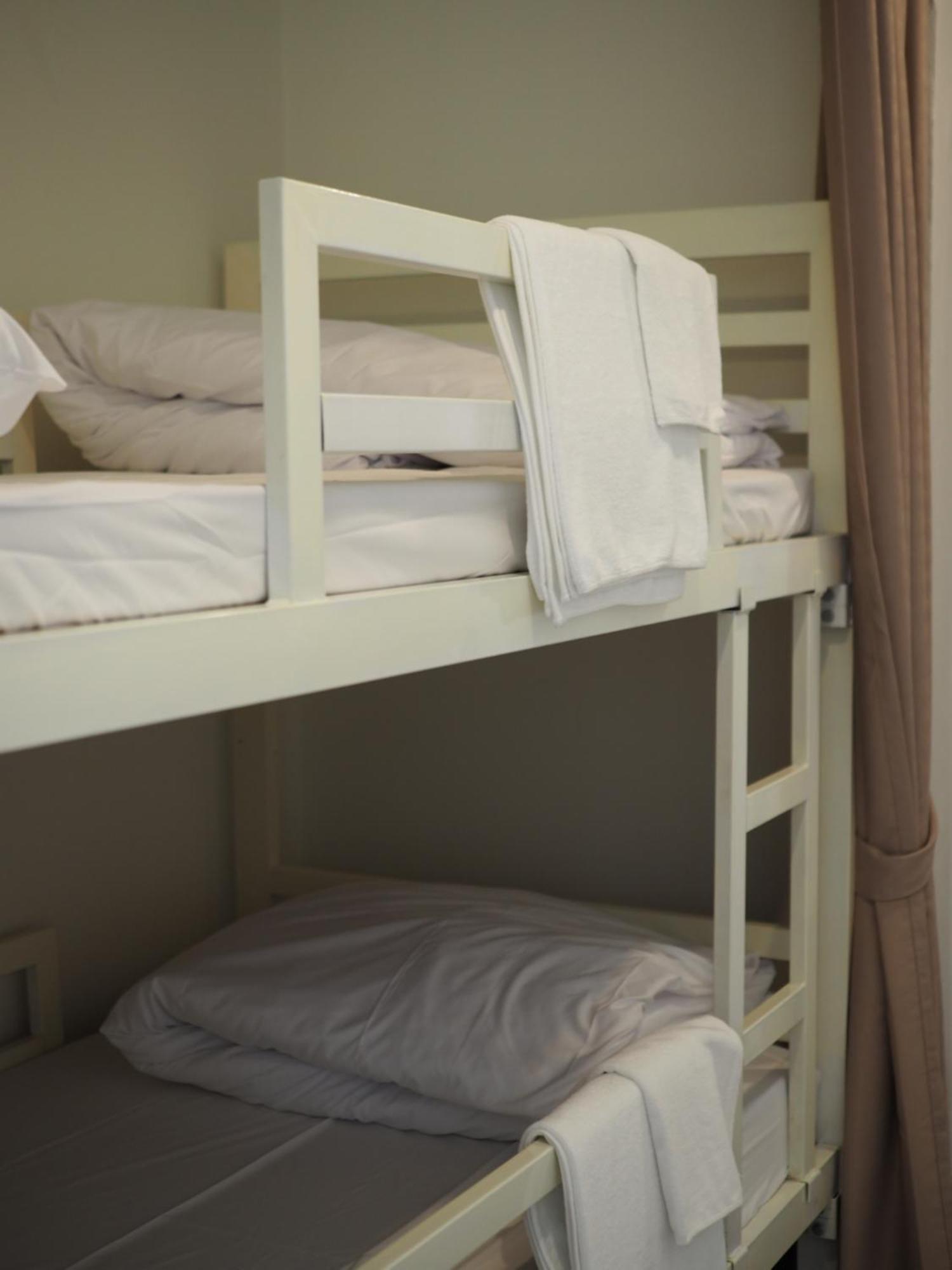 Krung Tone Hostel バンコク都 エクステリア 写真